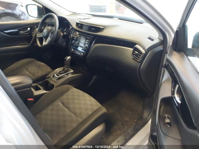 JN1BJ1CR1HW107334 Nissan Rogue Sport Sv