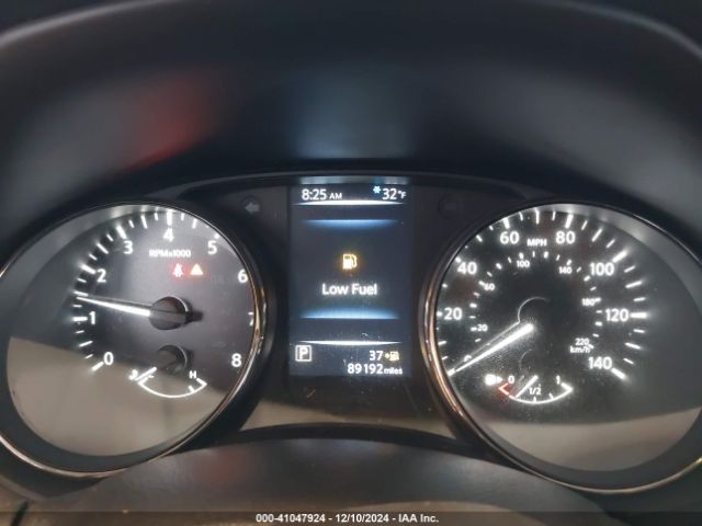 JN1BJ1CR1HW107334 Nissan Rogue Sport Sv
