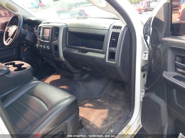 1C6RR7FG3MS507910 RAM 1500 Classic Tradesman  4x4 6'4 Box