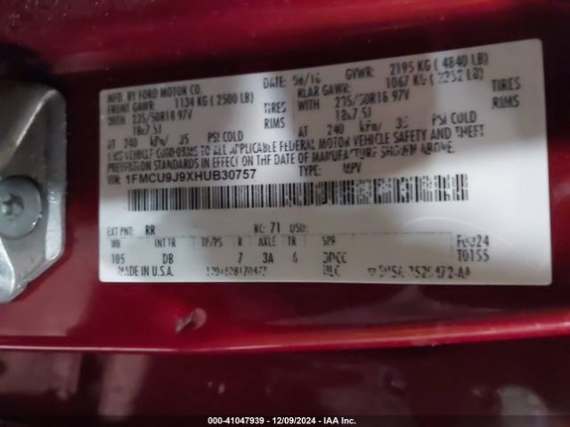 1FMCU9J9XHUB30757 Ford Escape Titanium