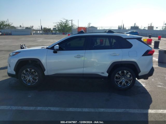 JTMB6RFV1RD550375 Toyota Rav4 Hybrid Xle Premium