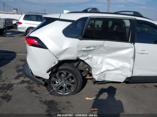JTMB6RFV1RD550375 Toyota Rav4 Hybrid Xle Premium