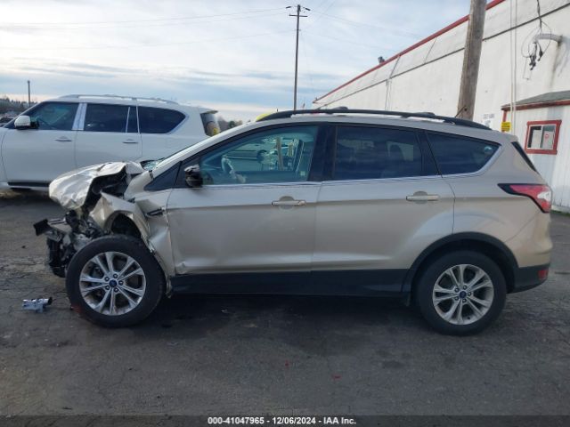 1FMCU9HD4JUA88702 Ford ESCAPE SEL