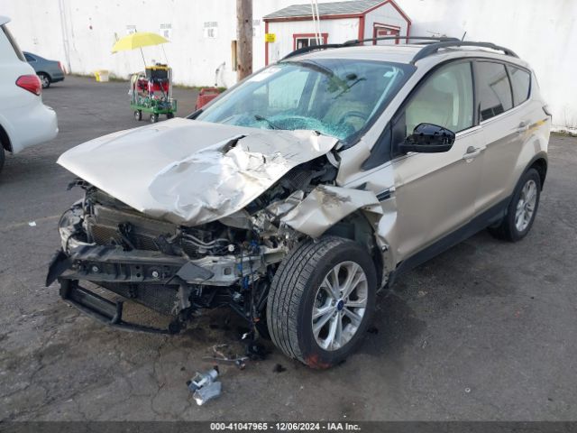 1FMCU9HD4JUA88702 Ford ESCAPE SEL