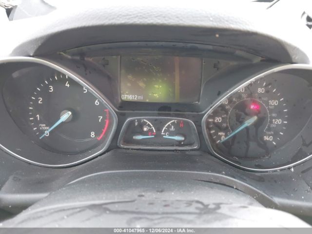 1FMCU9HD4JUA88702 Ford ESCAPE SEL