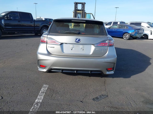 Lexus CT 200 2016 JTHKD5BH9G2271973 Image 16