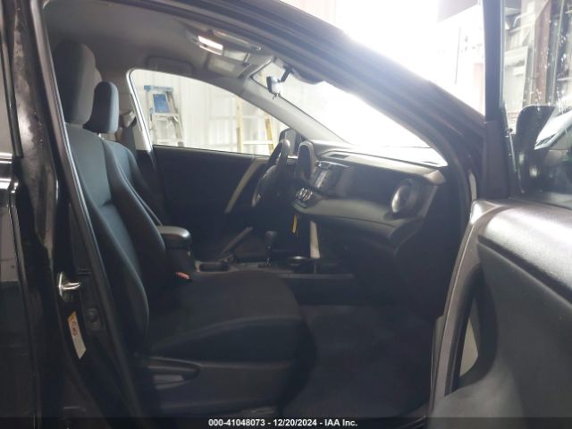2T3ZFREV8JW489775 Toyota RAV4 LE