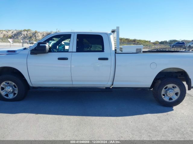 3C6UR5HJ0PG548563 RAM 2500 Tradesman  4x4 8' Box