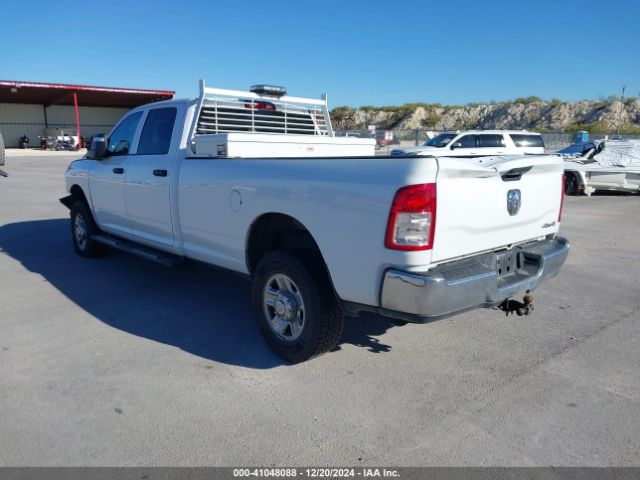 3C6UR5HJ0PG548563 RAM 2500 Tradesman  4x4 8' Box