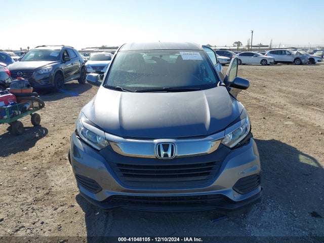3CZRU6H31KG725063 Honda HR-V LX