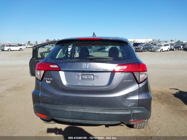 3CZRU6H31KG725063 Honda HR-V LX