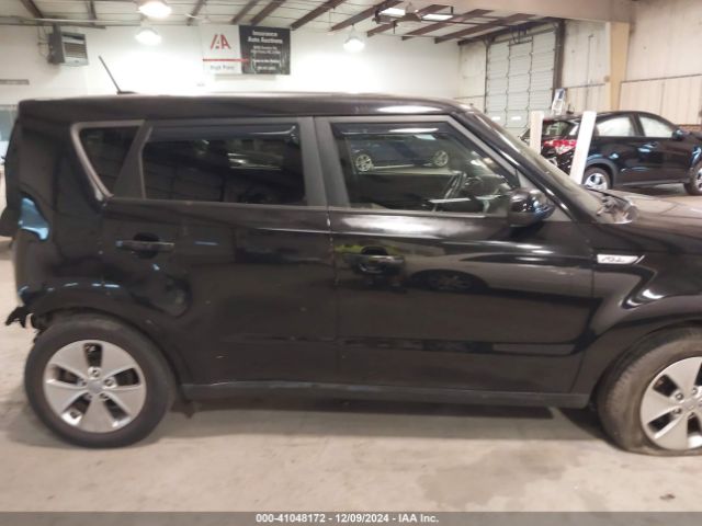 KNDJN2A28G7241081 KIA Soul