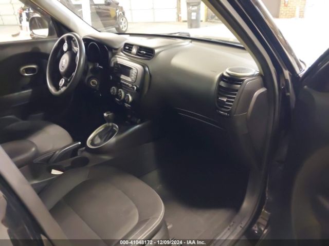 KNDJN2A28G7241081 KIA Soul