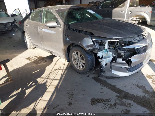 KIA Optima Lx 2018 5XXGT4L39JG228601 Image 1