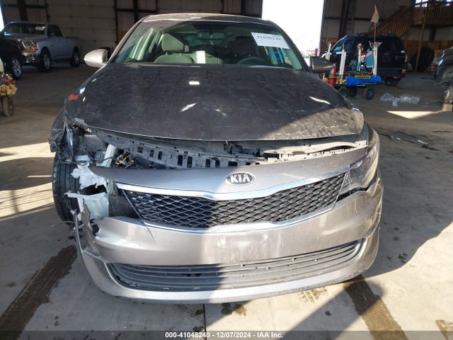KIA Optima Lx 2018 5XXGT4L39JG228601 Image 12