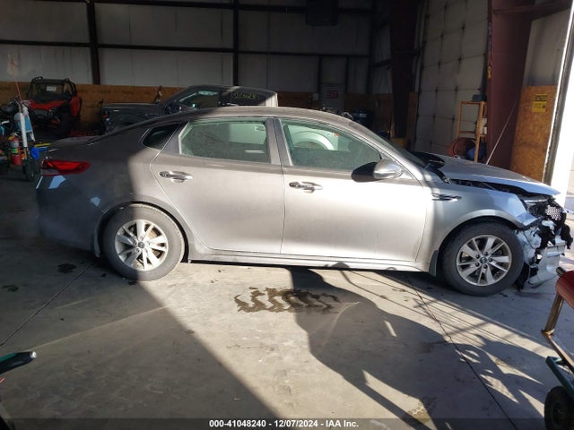 KIA Optima Lx 2018 5XXGT4L39JG228601 Image 13