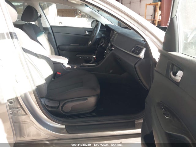 KIA Optima Lx 2018 5XXGT4L39JG228601 Image 5