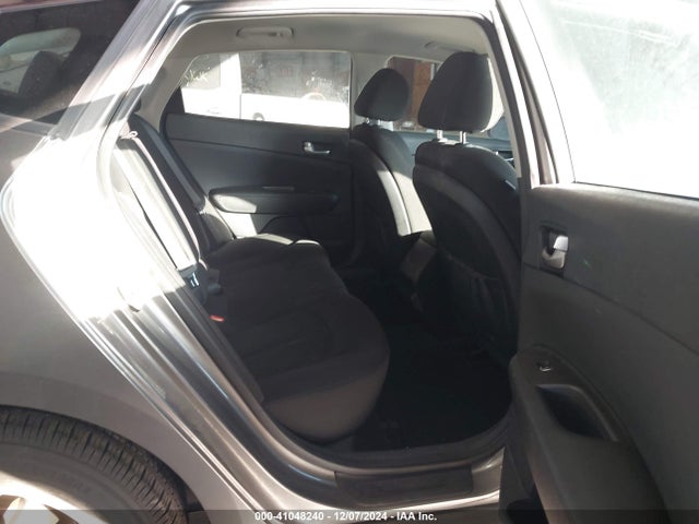 KIA Optima Lx 2018 5XXGT4L39JG228601 Image 8