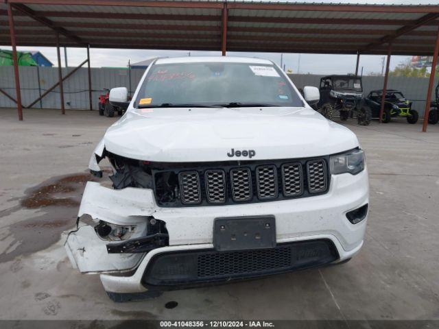 1C4RJEAG3JC511697 Jeep Grand Cherokee Altitude 4x2