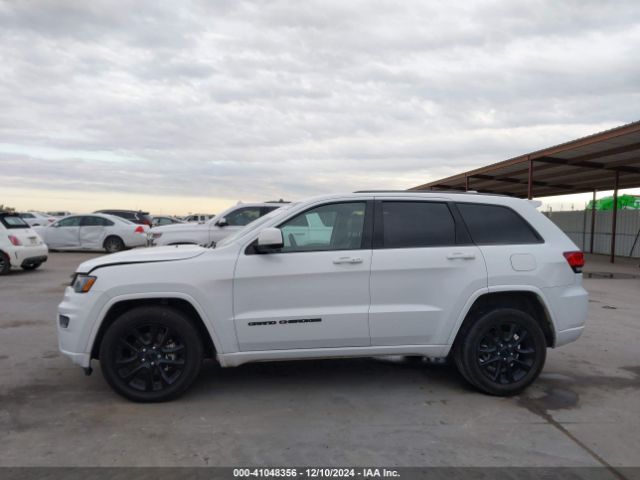 1C4RJEAG3JC511697 Jeep Grand Cherokee Altitude 4x2