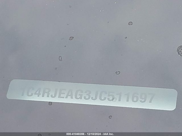 1C4RJEAG3JC511697 Jeep Grand Cherokee Altitude 4x2