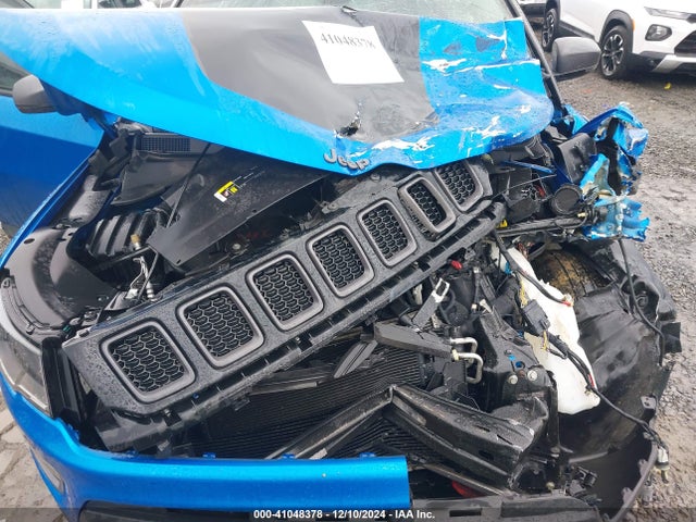 3C4NJDDB3HT635850 Jeep New Compass Trailhawk 4x4