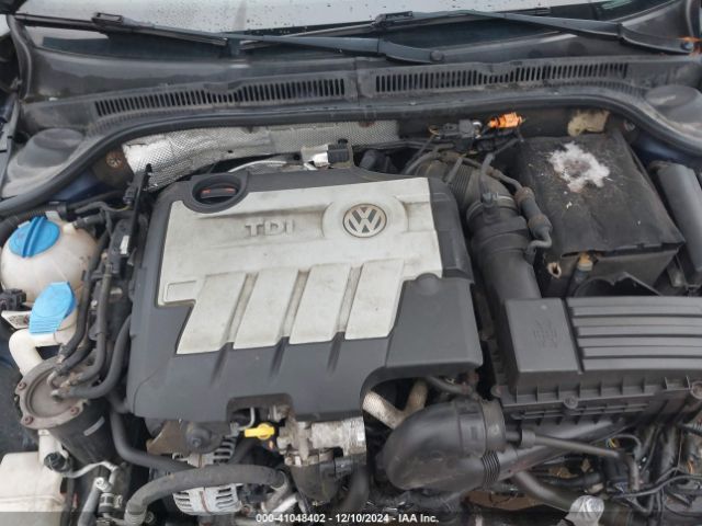 3VW3L7AJ5EM360161 Volkswagen Jetta 2.0l Tdi