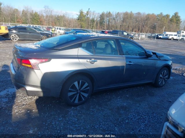 1N4BL4DW7LC282572 Nissan Altima Sv Intelligent Awd