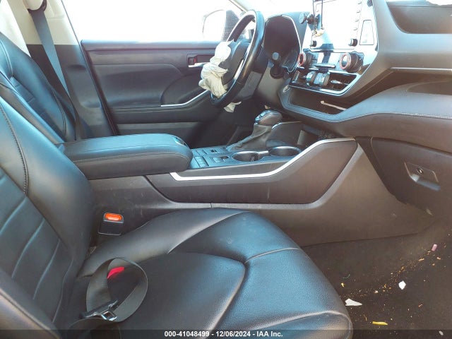 Toyota Highlander Xle 2021 5TDHZRBH7MS559225 Image 5