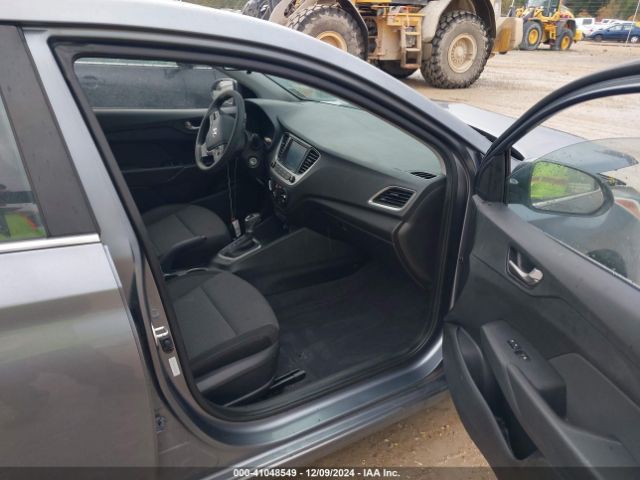 3KPC24A39KE055659 Hyundai Accent Sel