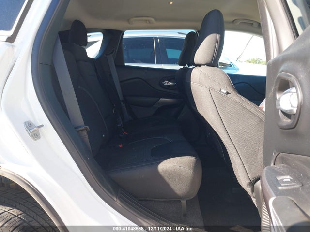 Jeep Cherokee Latitude 2019 1C4PJLCB2KD148365 Image 8