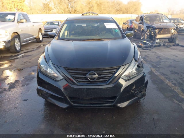 1N4AL3AP2JC139674 Nissan Altima 2.5 Sr