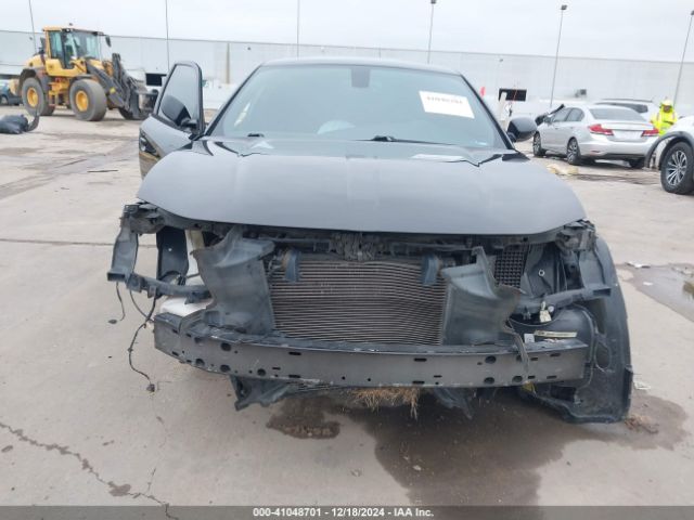 2C3CDXHG2FH825249 Dodge Charger Sxt