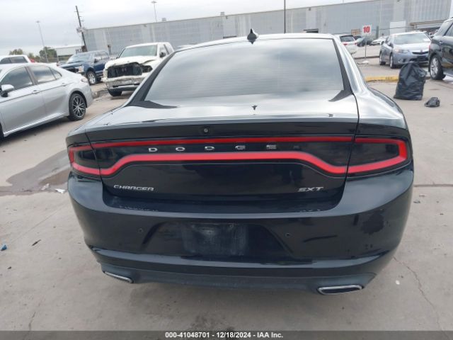 2C3CDXHG2FH825249 Dodge Charger Sxt