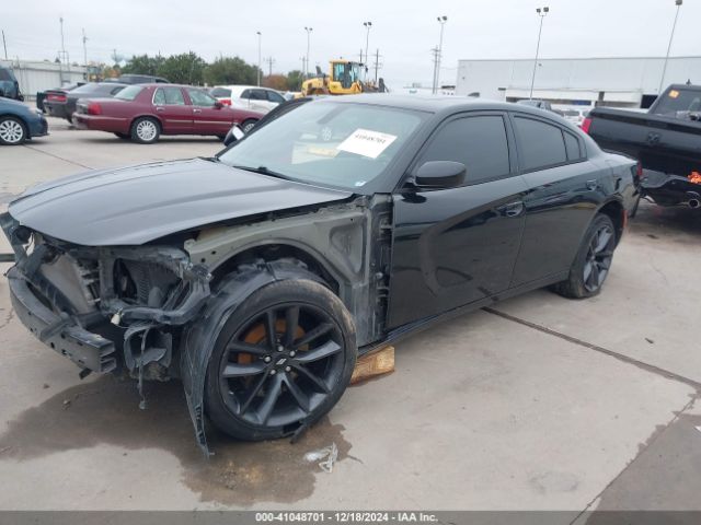 2C3CDXHG2FH825249 Dodge Charger Sxt