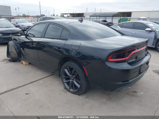 2C3CDXHG2FH825249 Dodge Charger Sxt
