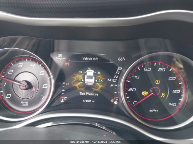2C3CDXHG2FH825249 Dodge Charger Sxt