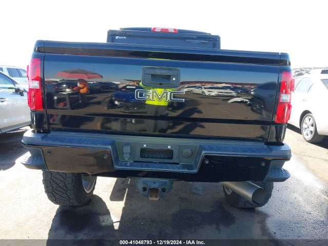 1GT12SEY4KF150895 GMC Sierra 2500hd Denali