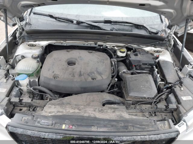 YV4162UM8K2102615 Volvo Xc40 T5 R-design