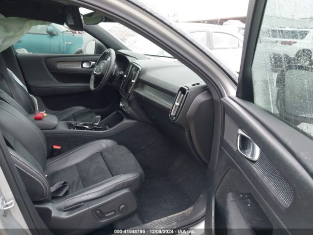 YV4162UM8K2102615 Volvo Xc40 T5 R-design