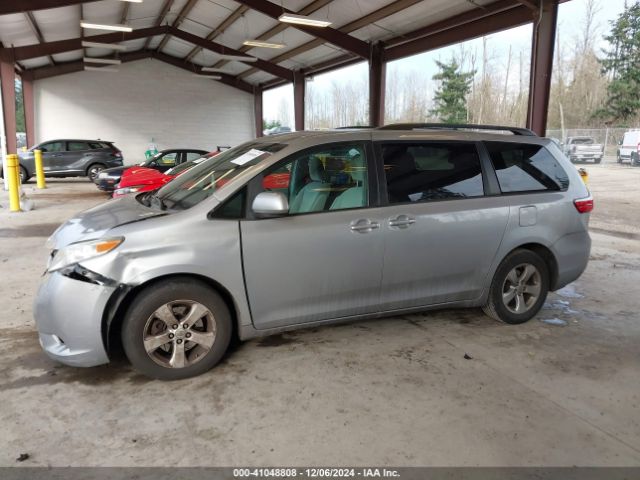 5TDKK3DC6GS751460 Toyota Sienna Le 8 Passenger