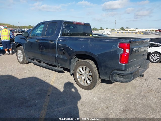 1GCRWBEKXMZ111202 Chevrolet Silverado 1500 2wd  Standard Bed Custom