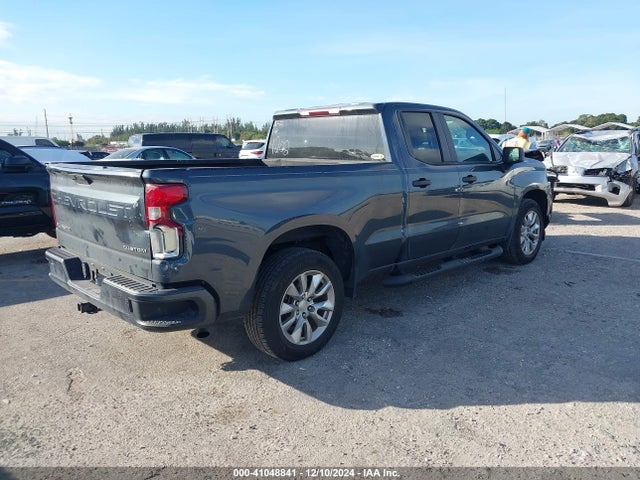 1GCRWBEKXMZ111202 Chevrolet Silverado 1500 2wd  Standard Bed Custom