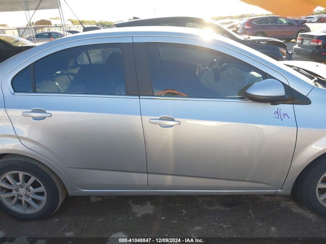 1G1JD5SB4J4104210 Chevrolet Sonic Lt Auto