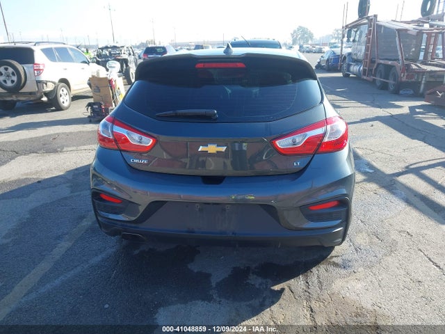 Chevrolet Cruze Lt Auto 2018 3G1BE6SM7JS588138 Image 17