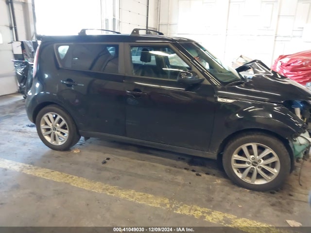 KIA SOUL + 2017 KNDJP3A55H7478879 Image 13
