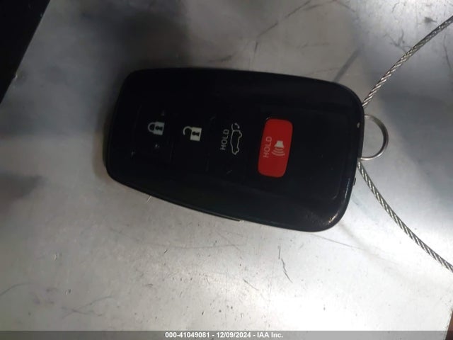 4T3E6RFVXRU166627 Toyota Rav4 Hybrid Xse