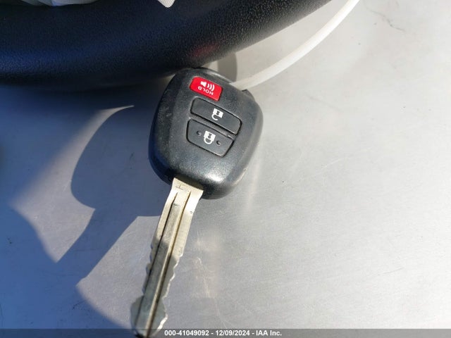 JTDKDTB31F1113934 Toyota Prius C Two
