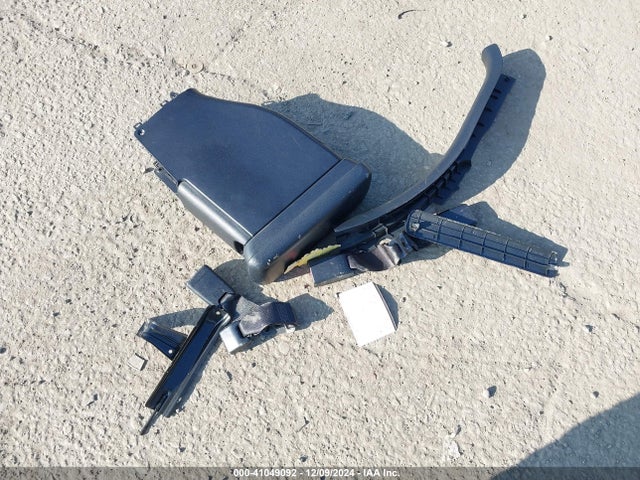 JTDKDTB31F1113934 Toyota Prius C Two