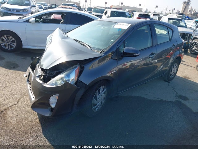 JTDKDTB31F1113934 Toyota Prius C Two